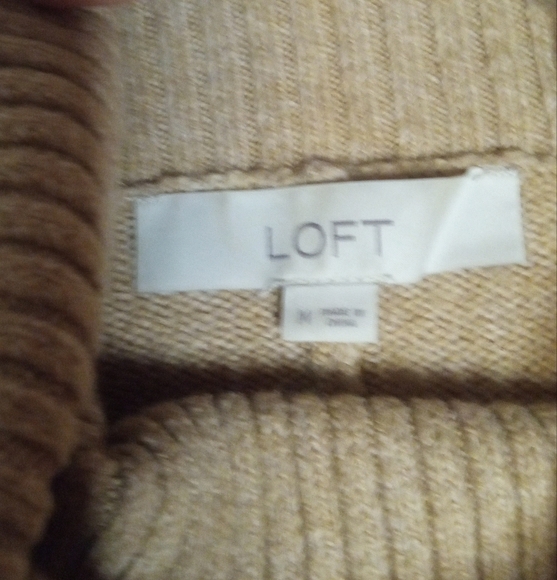 Ann Taylor Loft Oversized Turtle Cowl Neck Cotton Blend Sweater Size Medium - Picture 6 of 7